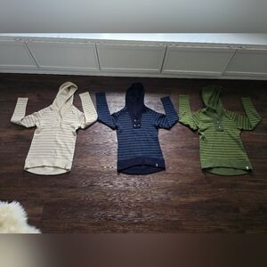 Mountain Hardware Sweaters size small